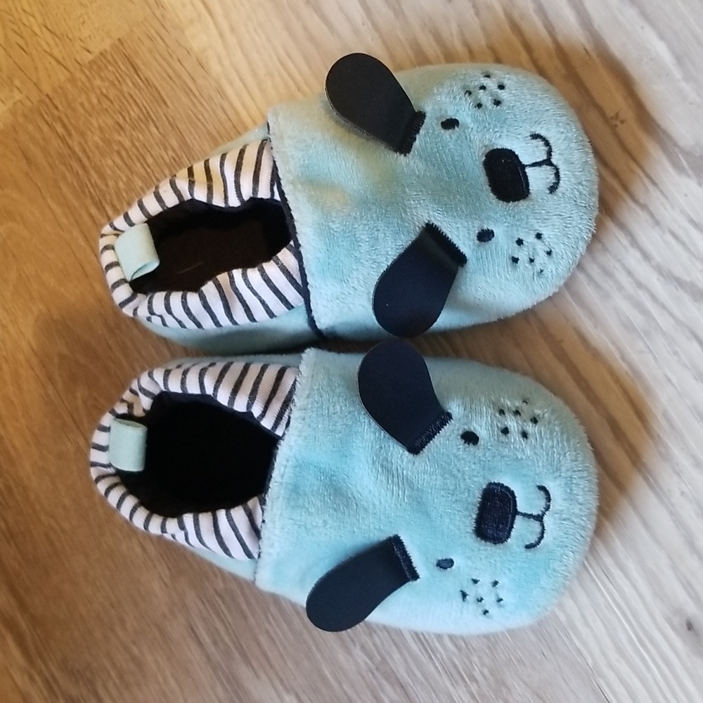 Baby boy blue dog soft sole shoes 6-9 months crib moccasins